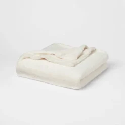 60"x80" Lush Faux Fur Bed Throw - Threshold™ -Threshold Décor Deals Store GUEST 401c2e9f a562 421f acb7 fd63e63d92e4